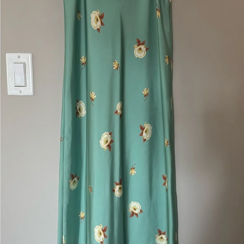 NWOT Zara Green Floral Satin Dress XS - Picture 10 of 10